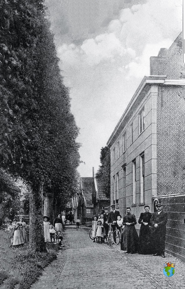 Graft - Oude Weeshuis <1910  03 - Zwart:Wit - High Res