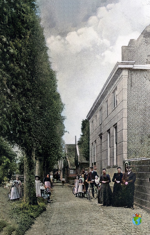 Graft - Oude Weeshuis <1910  05 - Ingekleurd - High Res