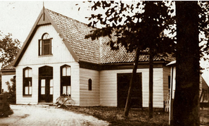 Vriendscha 1882 Uitbouw met ingang